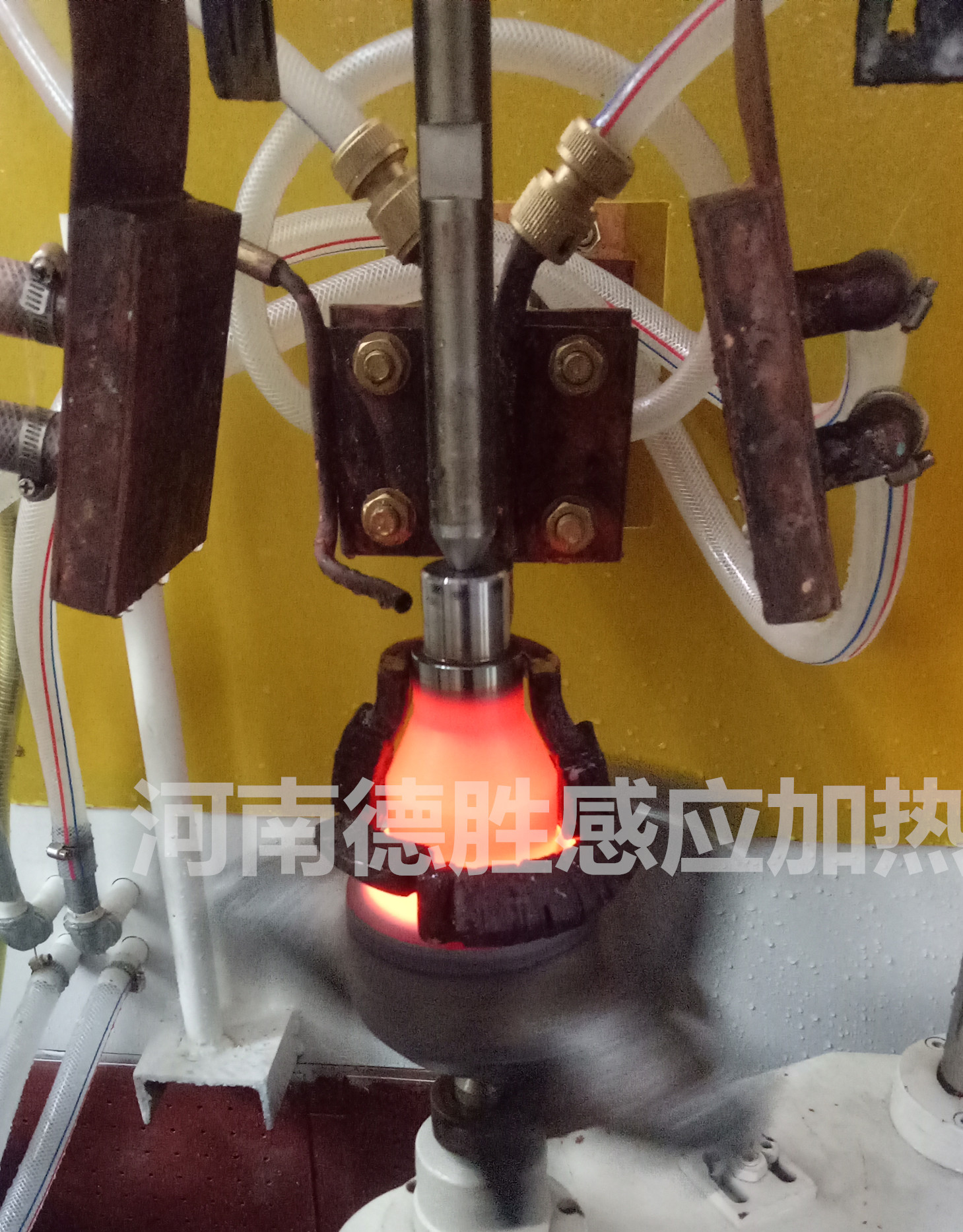 轉(zhuǎn)向節(jié)淬火設(shè)備